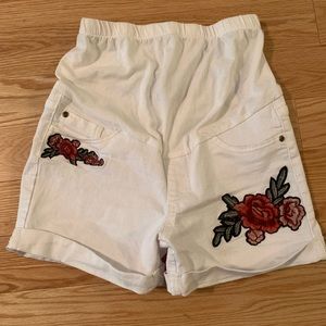 Maternity white floral shorts